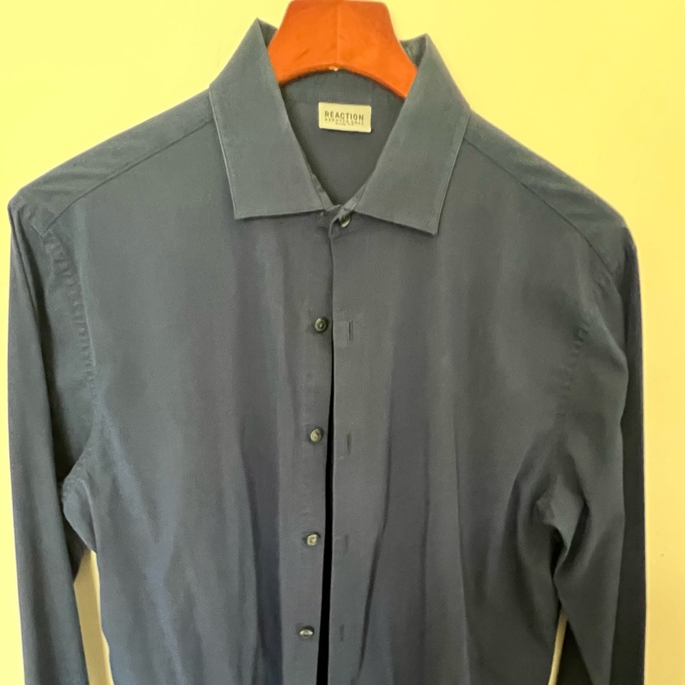 Men's  Kenneth Cole Reaction shirt,  size 15 1/2 32-33. Blue button down shirt.